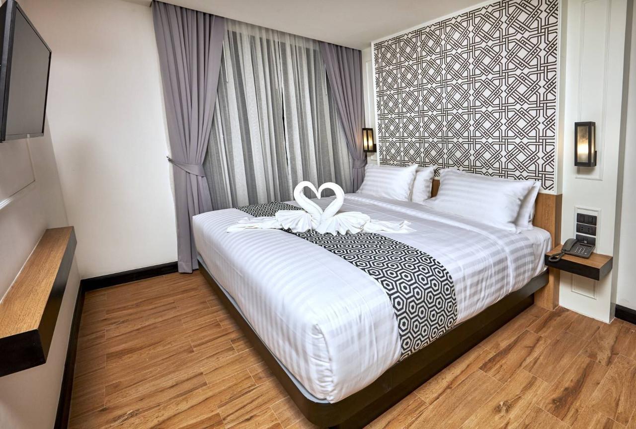 Chezzotel Pattaya Buitenkant foto