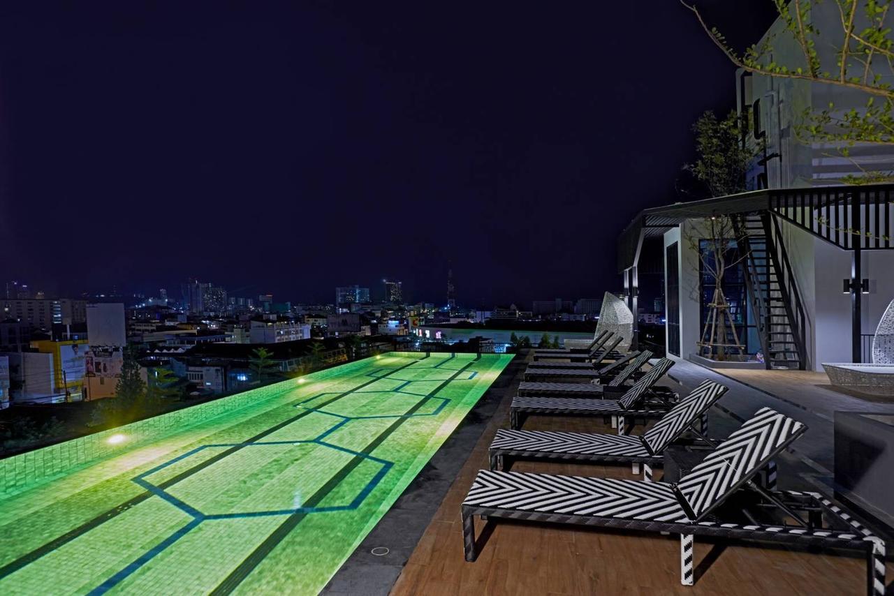 Chezzotel Pattaya Buitenkant foto