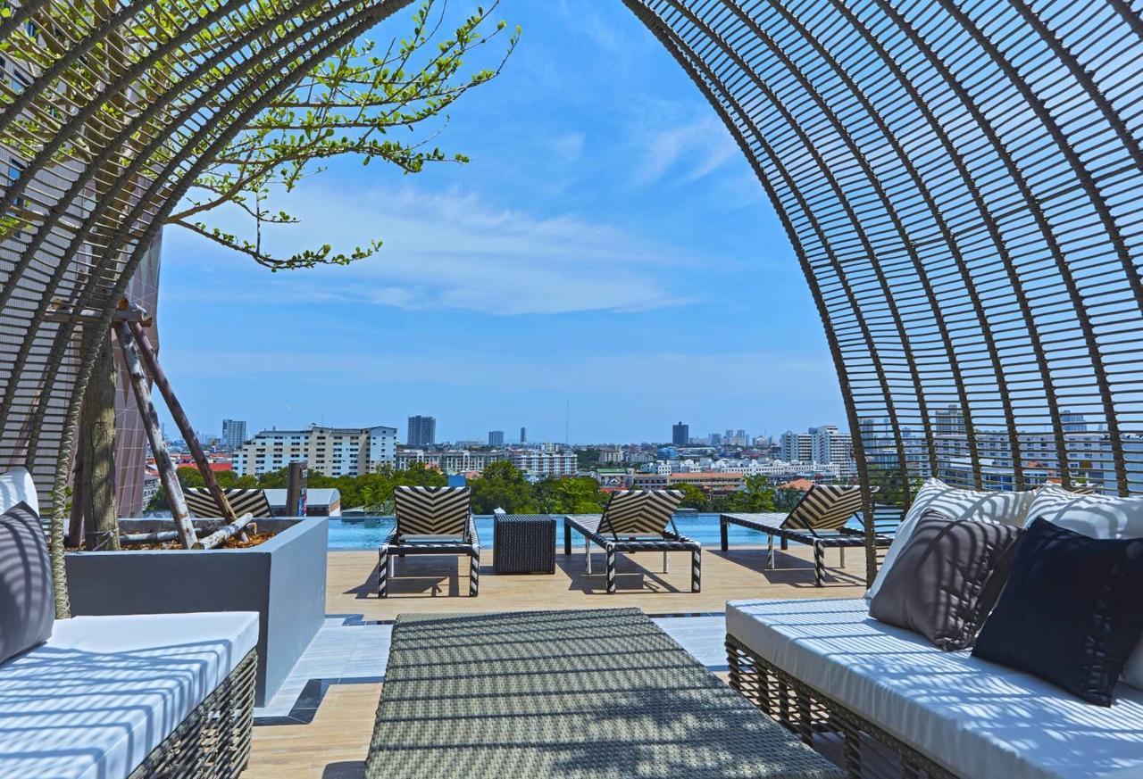Chezzotel Pattaya Buitenkant foto
