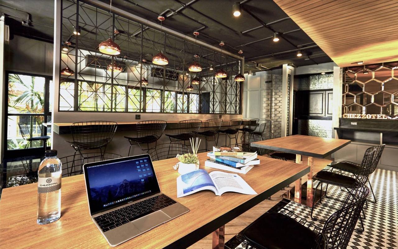 Chezzotel Pattaya Buitenkant foto