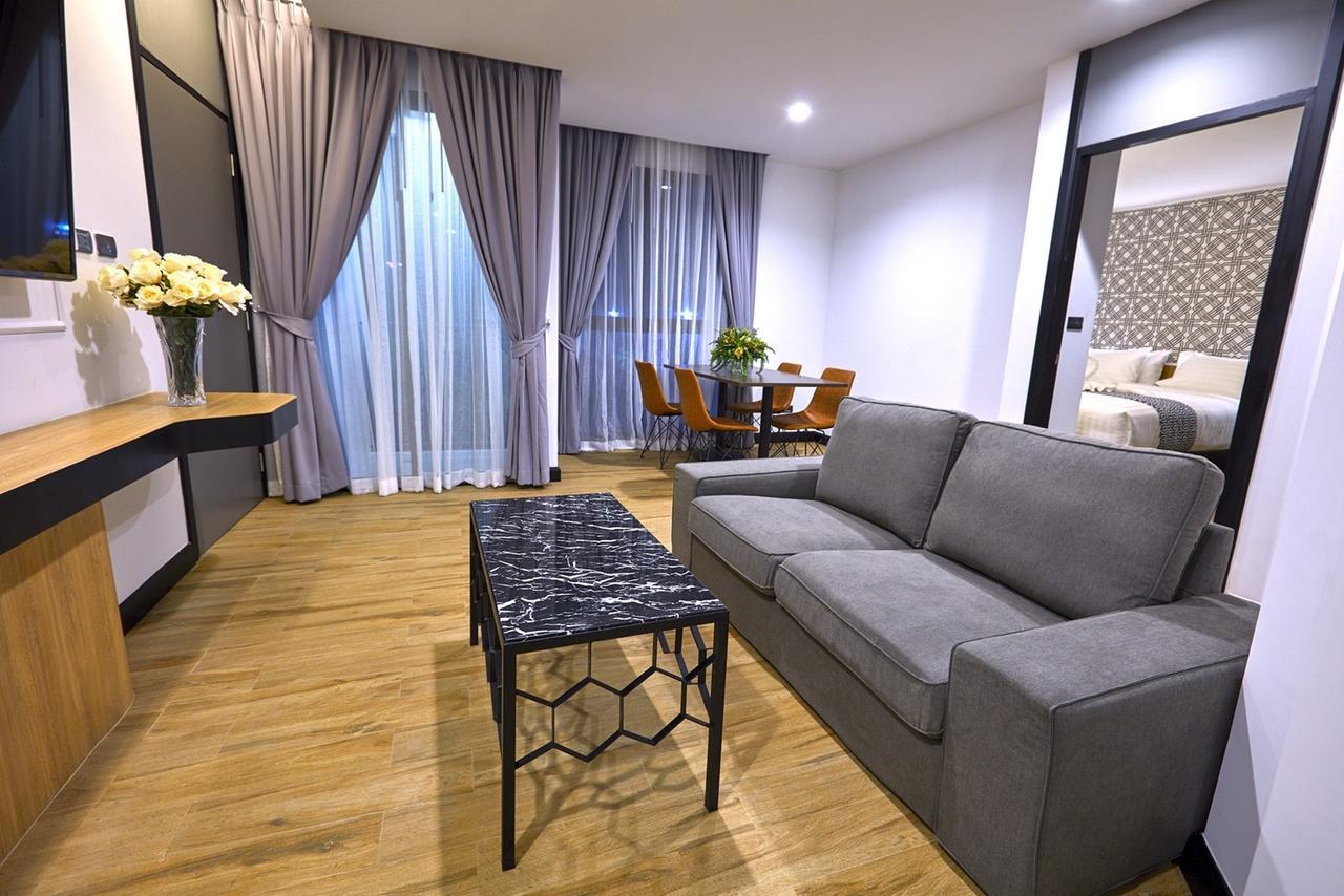 Chezzotel Pattaya Buitenkant foto